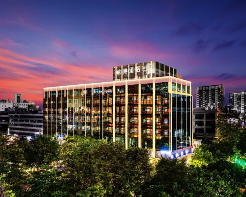 Palm Music Hotel Hotels near Mt. Shijing Park