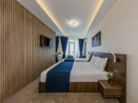 Airport Waves Hotel Hotel berhampiran İbn Haldun University