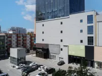 James Joyce Coffetel Hotel (Dingzhou Municipal Government Times Square) - 3-Star