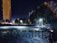 Yunju Light Luxury Hotel (Jiangmen Wanda Plaza Store)