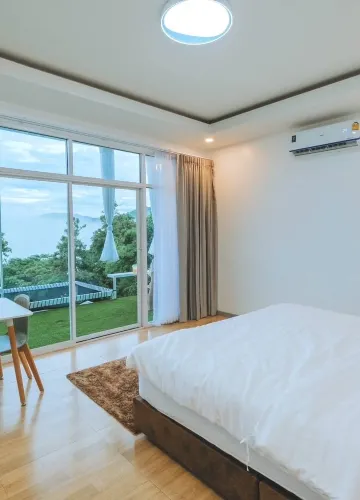 บังกะโลดีลักซ์พร้อมวิวสวน(เตียงคิงไซส์)