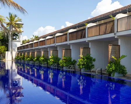 EKHO Surf Bentota โรงแรมในเบโตตาริเวอร์