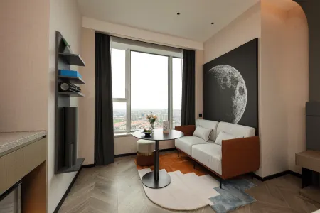 Atour S Hotel near Aixihu East Subway Station, Nanchang Отели рядом с достопримечательностью «Yuweizhou Park»