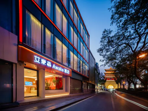 AHS Awake Hotel (Xi'an Bell and Drum Tower Huimin Street Store)