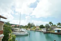 Blue Luxury Properties Hotels in Urlings