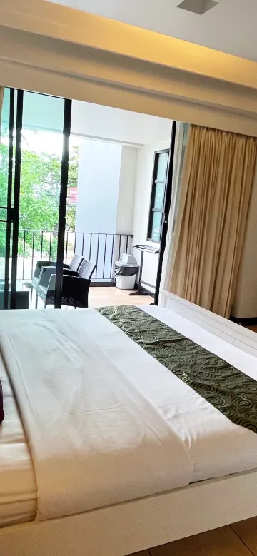 ห้องสวีทวิวทะเล 2 ห้องนอน พร้อมห้องครัว