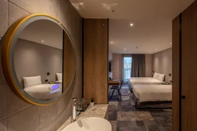 Roaders Plus Hotel Theme Hotels in Taipei