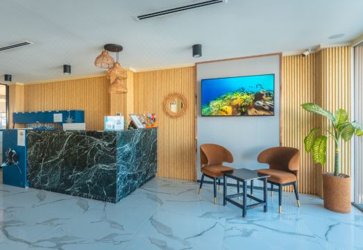 스와른 바이 호크스 호텔