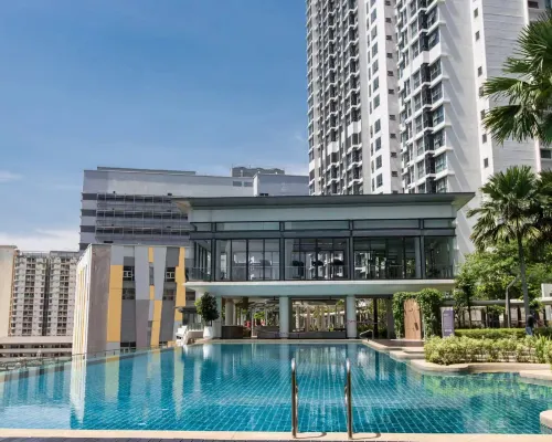 My Trip & My Stay V Residence (Sunway Velocity) Hotels near بودو