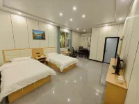 Mountain Moon Shadow Homestay