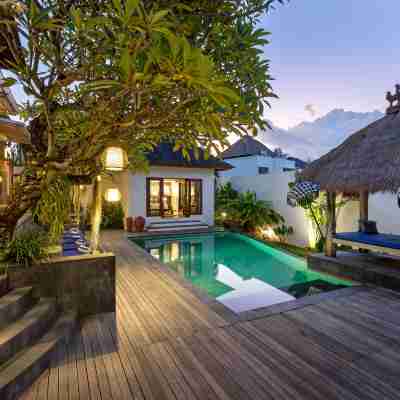 Jabunami Villa Hotel Exterior