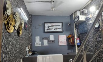 Comfort Inn Hotel @Mayur Vihar, Shashi Park Rd