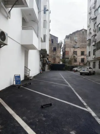 Tuke Global Hotel (Ruian Wansong East Road) Отели рядом с достопримечательностью «Rui'an Square»