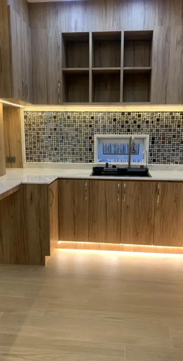 ห้องสวีทสำหรับครอบครัวมองเห็นวิวทะเทบางส่วน