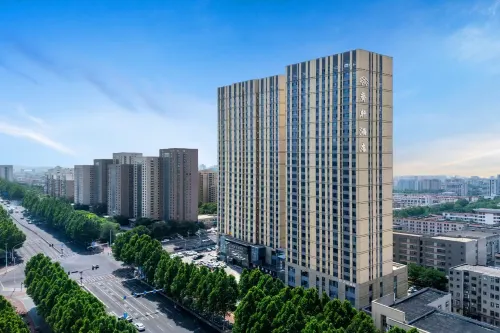 Qixuan Hotel Zibo (Shandong Science and Technology Branch of Ceramic Glass Museum)