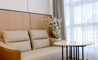 Zhongyue Shuijing Hotel
