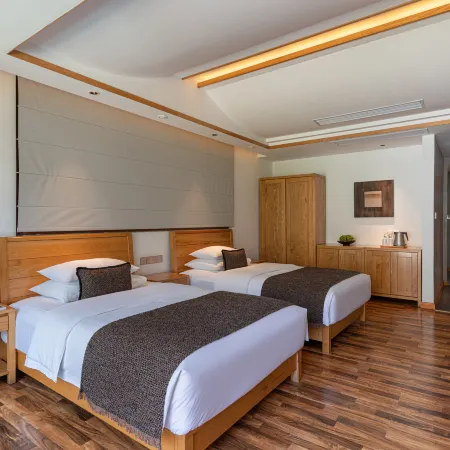 Waterside Boutique Hotel