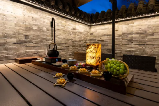 Floral Hotel·Qinghe Xuan Hotel (Datong Ancient City Huayan Temple Branch)