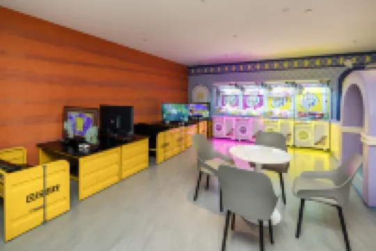 Xilinhot Jinghe Tangquan Resort Hotel