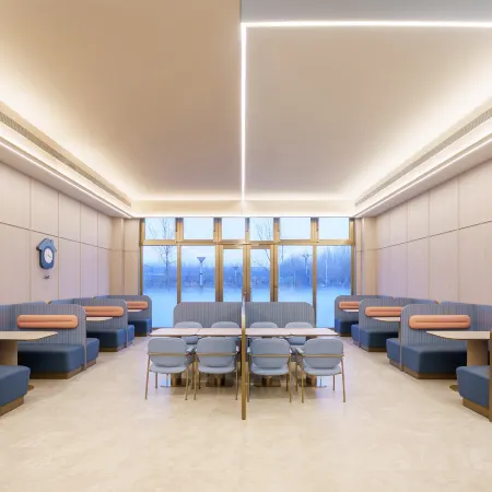 Home Inn (Shenyang Xinmin Municipal Government Branch)