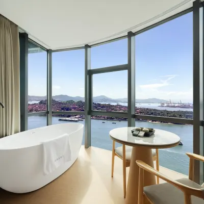 Wangyu Guanlan Seaview Hotel (Zhongshan Road Ferry Terminal) ベイパーク周辺のホテル