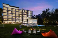 Yangshuo Xingyun Mujing Hotel - جديد