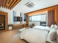 Wonju Citi Hotel GIEOB Hotels near استاد وونجو