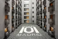 Hotel101- 馬德里 - 停車場