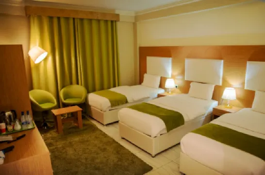 Arjaan Hotel Hotel di 