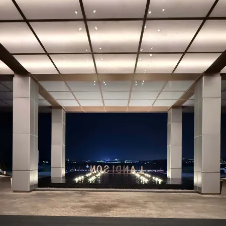 Wenzhou Longgang Landison Hotel