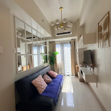 Staycation at MOA Shore Residences