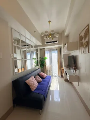 Staycation at MOA Shore Residences