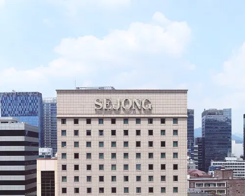 Sejong Hotel Seoul Myeongdong Отели рядом с достопримечательностью «Торговый центр U:US»