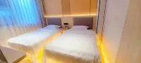 鑫泰酒店（昆明火車站雙橋夜市風情街店）