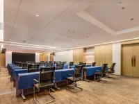 โรงแรมวันดา โมเม็นท์ สนามบินอาเข่อซู โรงแรมในอาเข่อซูซี