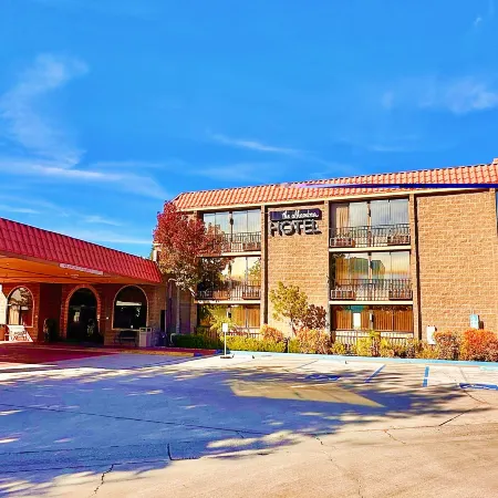 Alhambra Hotel