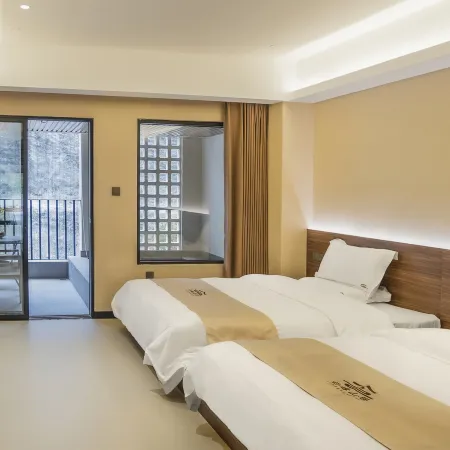 Yunfeng Mountain Retreat