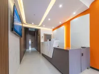 Shangdong Light Luxury Hotel (Xinbai Helan Center)