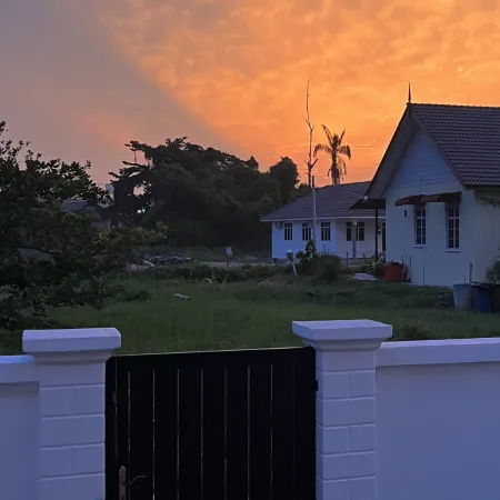 Homestay Kuala Terengganu, Batu Buruk | muslim only |