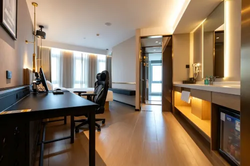 Leishen E-Sports Hotel (Tangshan Convention Center Normal College) - 2-Star