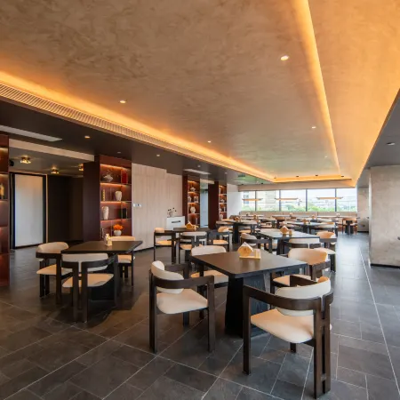 Tianzi Lake Wangding Hotel (Anji High-Speed Railway Station)