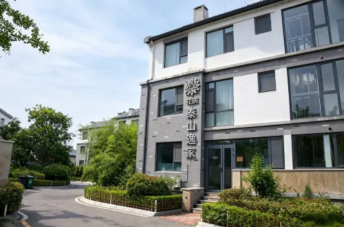 Floral Hotel · Mount Taishan Yijia Hotel - 3-Star