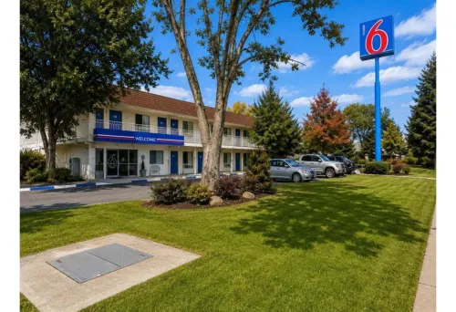 Studio 6 Suites Yreka CA - Pools