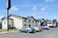 Coldwater Inn & Suites Near I 69 - 2-Star