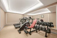 Vienna International Hotel Dongguan Guomao Yuanmei Metro Station Branch - parking