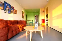 Yinxiaosu Homestay (ENJOY.LAND Animal Kingdom) - พร้อมระเบียง