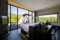 Villa Mirador Courtyard Hot Spring Lodge (located in the Qingcheng Mountain scenic area) - Pet friendly