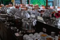 A Hotel Simply - Breakfast