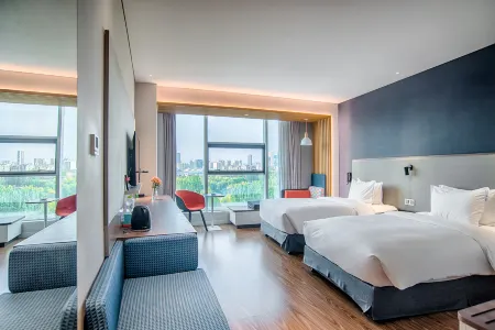 Holiday Inn Express Taian Center