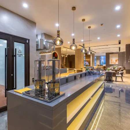 CHEERMAY Hotel (Longnan High-Speed Railway Station Wanda Plaza)